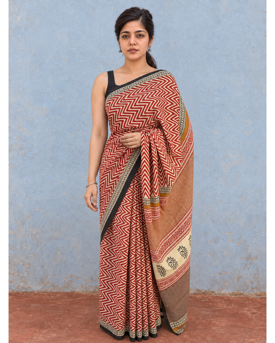 Tarang rust and cream zigzag mulmul saree, front