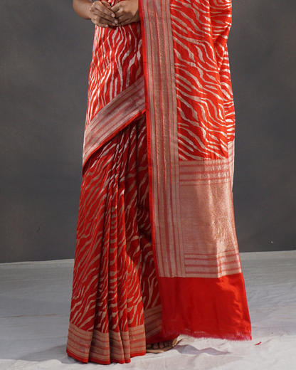 Aatishi – Banarasi Silk Saree in Red with Zigzag Zari Weave