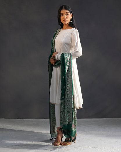 Zumurrud – Banarasi Khaddi Georgette Dupatta in Emerald Green with Silver Buti