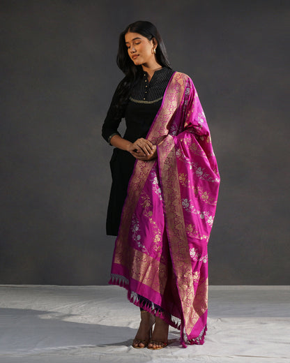 Rani – Pure Katan Silk Banarasi Dupatta in Magenta with Gold Jaal