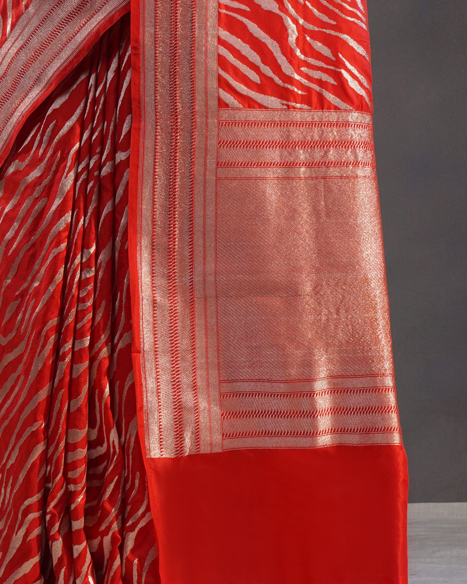 Gulzar – Pure Katan Silk Banarasi Rangkaat Saree in Rani Pink-Red
