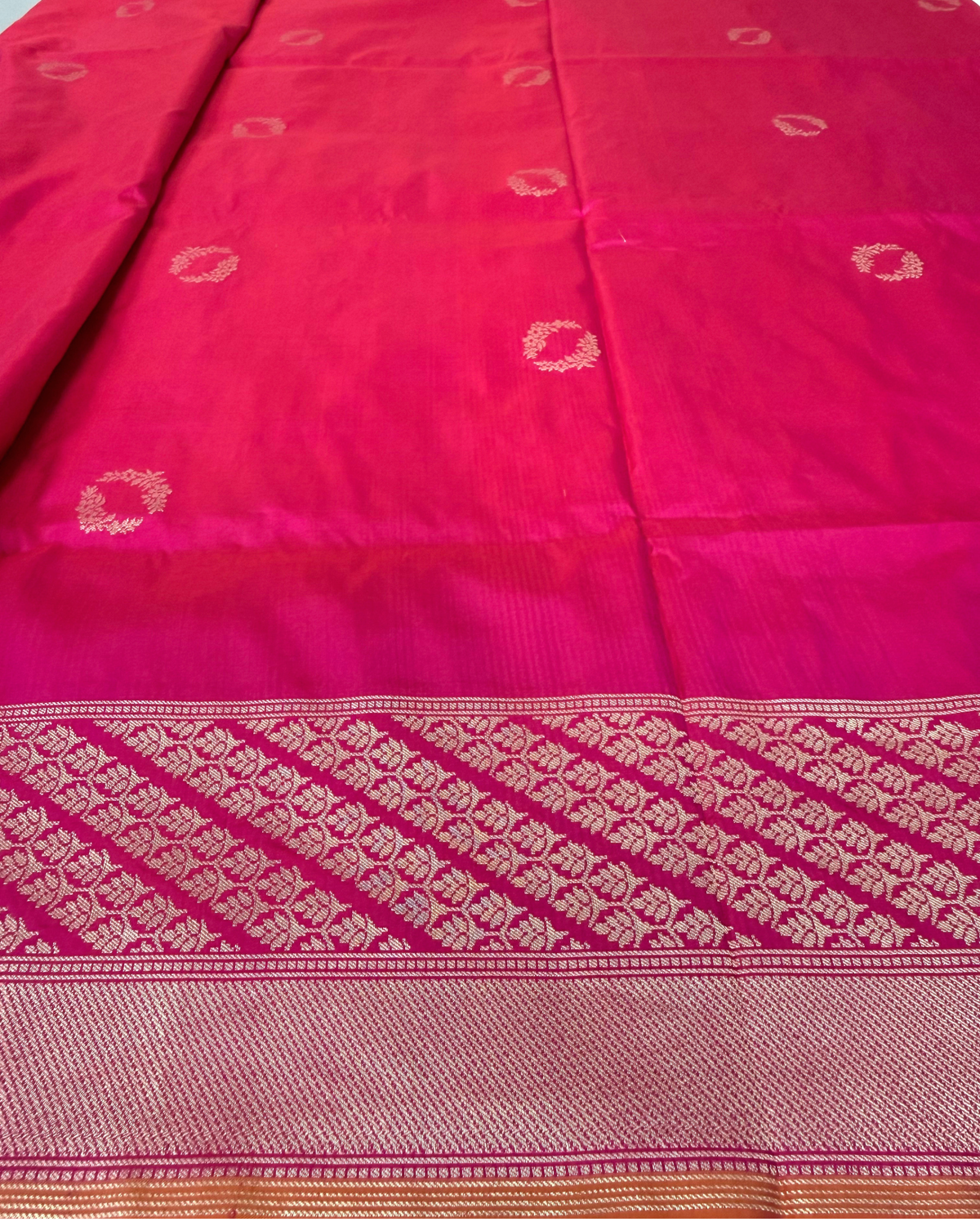 Shafaq – Banarasi Katan Silk Saree in Rani Pink with Kalga Konia Pallu